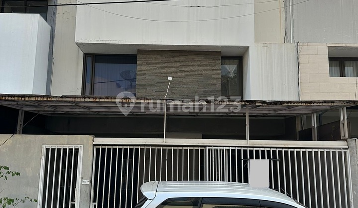 Di Jual Rumah Cluster D casa Taman Semanan Indah, Hadap Timur 1