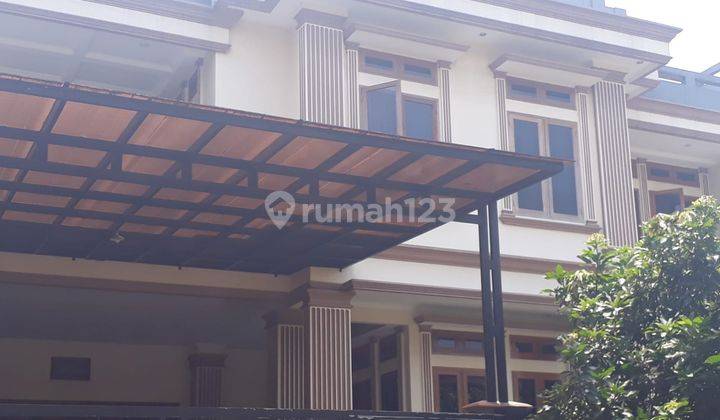 Rumah Cluster 3 Lantai di Perumahan Palem Semi Tangerang 2