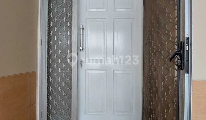 Turun Harga Rumah Bagus Rapi Dan Siap Huni di Taman Semanan Indah 2