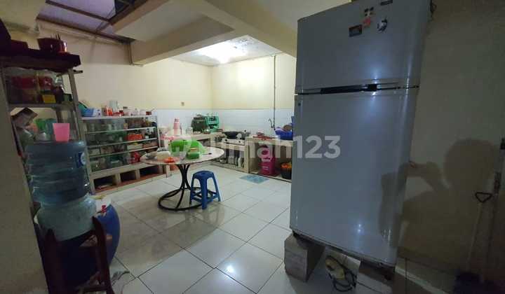 Rumah di Taman Semanan Indah , Siap Huni, Dekat Stasiun, Hadap Selatan 2