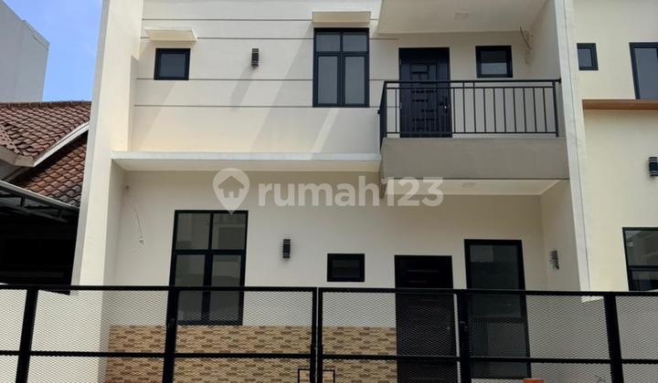 Rumah di Metland Puri, Bagus dan Siap Huni