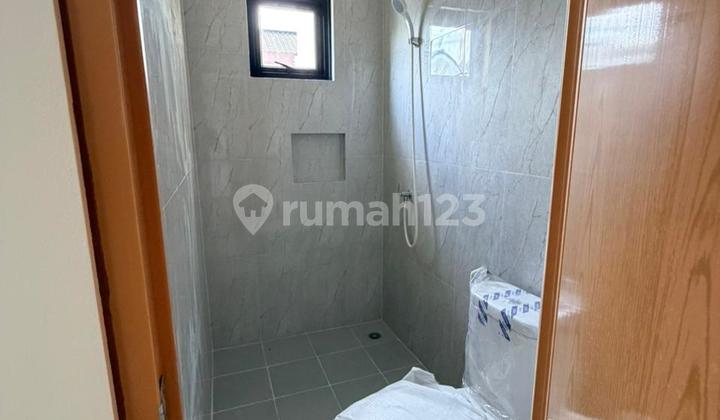 Rumah Brand New di Metland Puri, Siap Huni, Bagus! 2