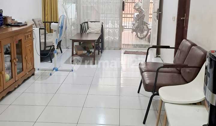 Rumah Taman Semanan Indah Dekat Sport Club Fasilitas Lengkap
