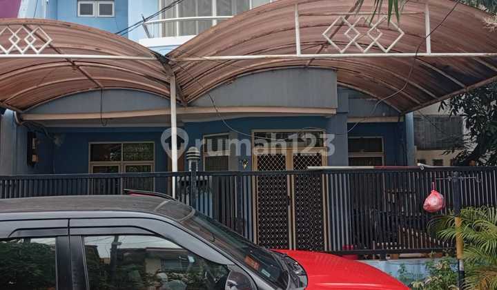 For Sale Taman Semanan Indah House, Good, Strategic, Near Rawa Buaya Station