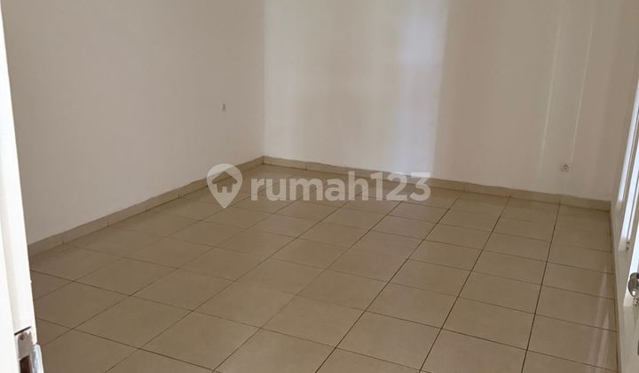 Dijual Cepat Rumah Rapi Luas 136 M2 di Alam Sutera 2