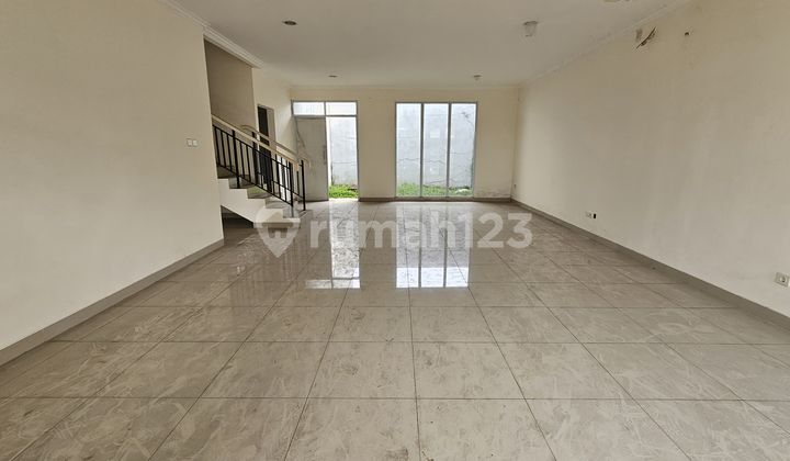 Dijual Cepat Rumah 2 Lantai Bagus di Cluster Garcia, Tangerang 2