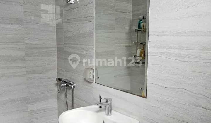 Di Jual Cepat Rumah Full Furnisned di Cluster Hazel, Banjar Wijaya 2