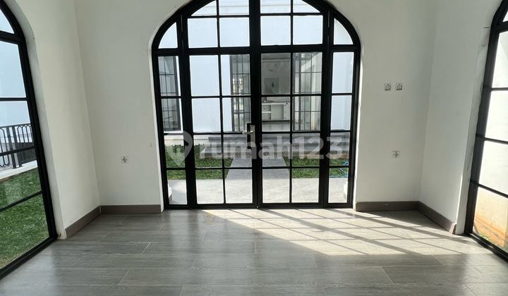 For Sale American Style PIK House 10x25m² Brand New in North Jakarta 2