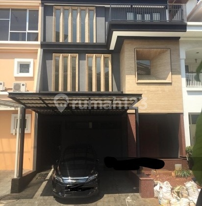 Disewakan Rumah PIK Taman Resort Mediterania PIK uk 9x25 at Jakarta Utara  1