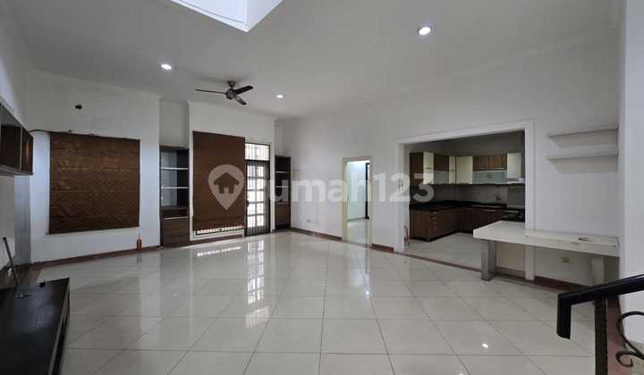 Disewa Rumah Cluster Damar Pik 2Lt Uk 10X23 M2 At Jakarta Utara 1