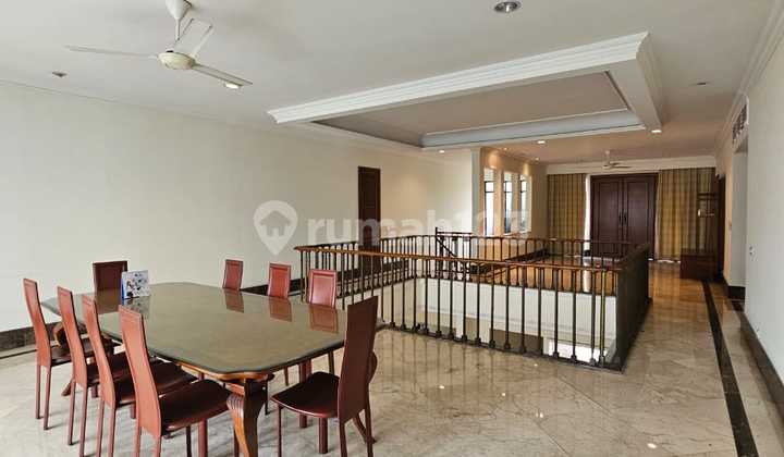 For Rent House on Opal Street, Permata Hijau, Size 562 Sq M 6 Bedrooms in Kebayoran Lama, South Jakarta