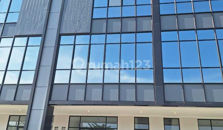 Sold Below Cost Marina Bay Shop House PIK2 Size 138m2 in North Jakarta