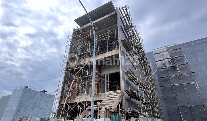 Di Jual Rumah Golf Island Cluster Sonata Lagoon