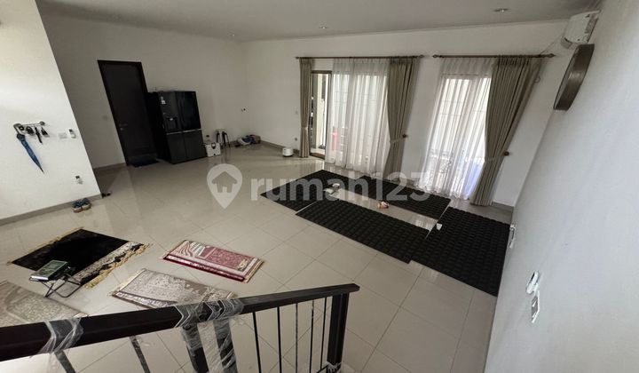 Di Jual Rumah Cluster Springville Ukuran 10X15 Semi Furnish