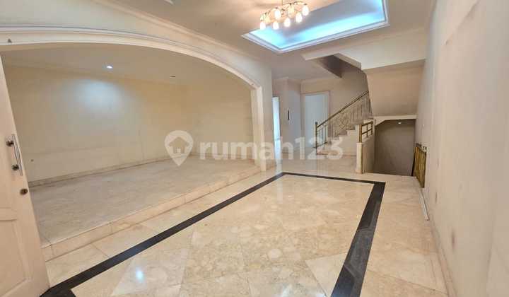 Dijual Cepat Rumah di Manyar Permai Pik Unfurnish