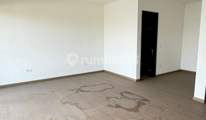 For Sale Golf Island Neat House Size 10x20 2