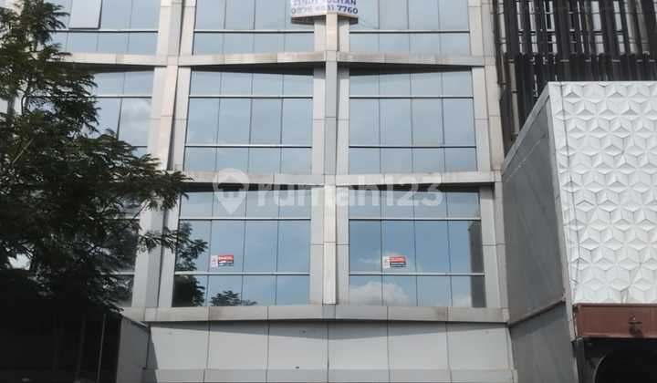 For Quick Sale, Golf Island Row House Attached.