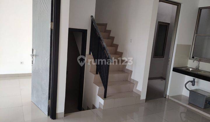 Rumah Riverside Harga Murah Kosongan Pik 2