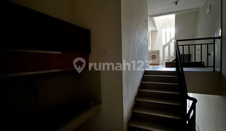 For Sale: Fully Furnished House in Flamboyan Golf PIK