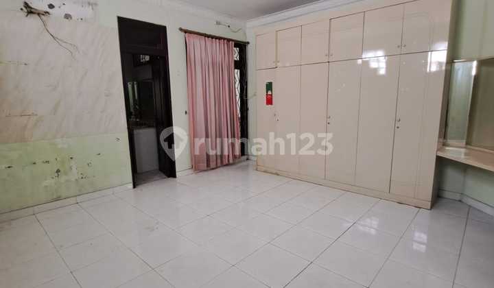 For Quick Sale: Pluit Putra House 2