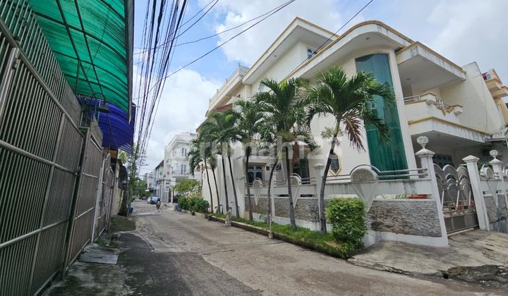 Rumah Bagus Posisi Hoek di Pluit Karang Cantik Blok 3 Jakarta Utara Rumah Bagus Posisi Hoek di Pluit Karang Cantik Blok 3 Jakarta Utara