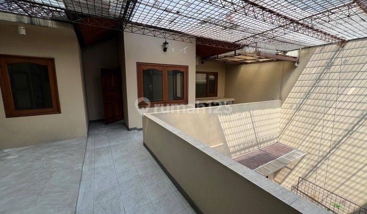 Disewakan Rumah di Jalan Pulau Matahari Permata Buana Jakarta Barat 2