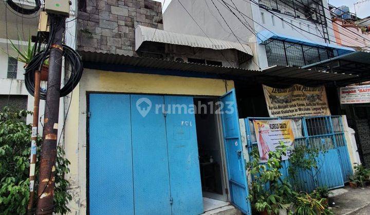 Rumah Dua Lantai di Grogol Jakarta Barat 1