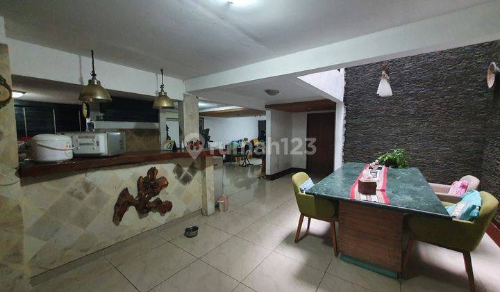 Dijual Rumah 2 Lantai di Jalan Graha Indah, Kebon Jeruk Jakarta Barat 2