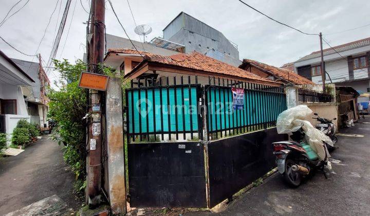 Rumah Strategis Bagus Untuk Rumah Kos Kosan di Tanjung Duren  1