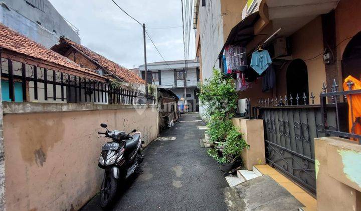 Rumah Strategis Bagus Untuk Rumah Kos Kosan di Tanjung Duren  2