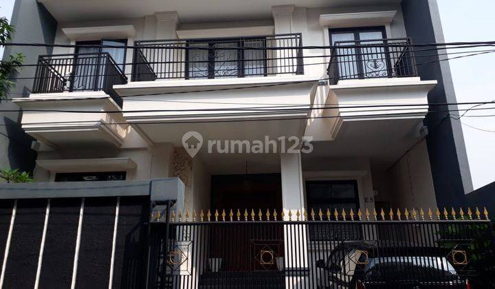 Dijual Rumah di Komplek Sunrise Garden Jakarta Barat Lokasi Strategis 1