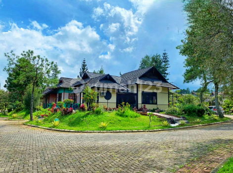 Dijual Villa Tokyo Kota Bunga Bagus Terawat di Kawasan Puncak Cipanas