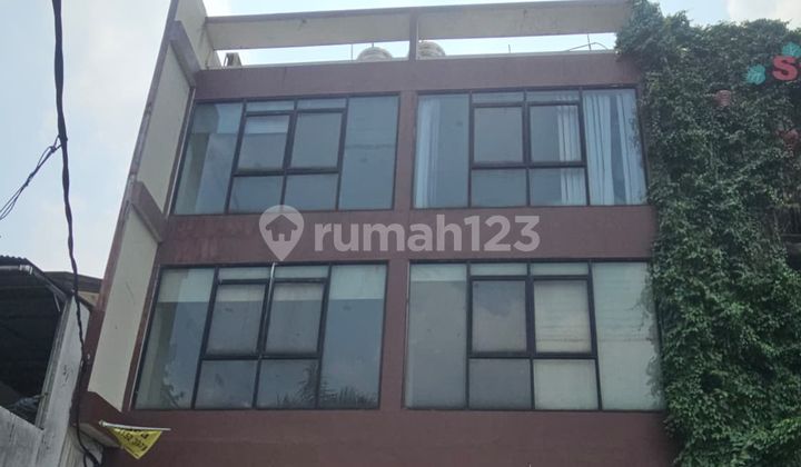 Dijual Murah Ruko Strategis di Green Ville Kebon Jeruk Jakarta Barat