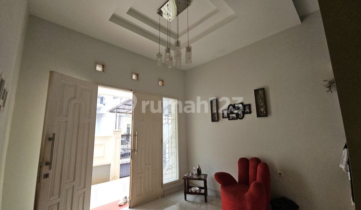 Dijual Rumah di Komplek Green Ville Dekat Kuliner Taman Ratu Jakarta Barat