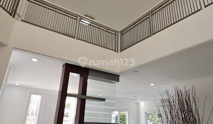 Dijual Rumah Bagus Dan Besar di Taman Kebon Jeruk Intercon Jakarta Barat 1