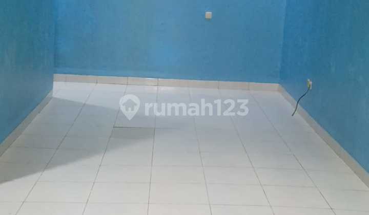 Rumah di Komplek Karang Tengah Permai Tangerang 2