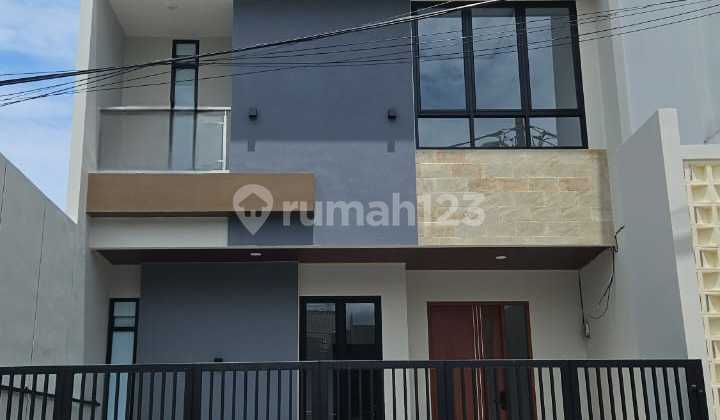 Rumah Baru Jadi di Taman Villa Meruya Jakarta Barat Rumah Baru Jadi di Taman Villa Meruya Jakarta Barat