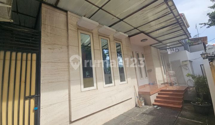 Rumah Bagus dan Strategis di Tanjung Duren Jakarta Barat 2