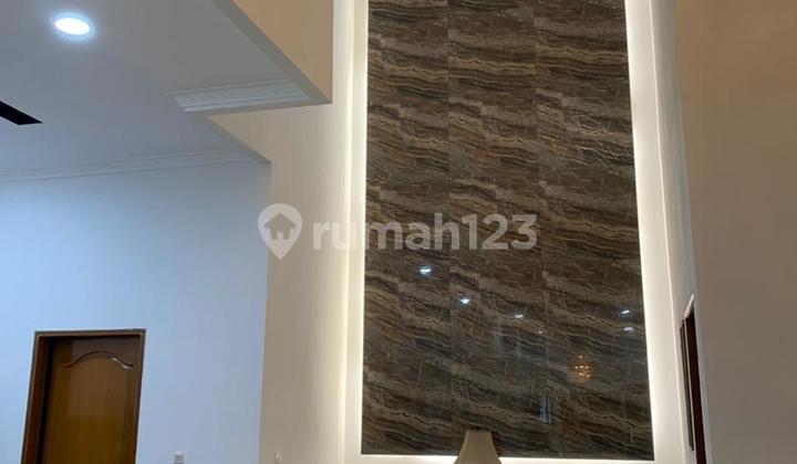 Dijual Rumah 2 Lantai di Komplek Green Ville Jakarta Barat 2
