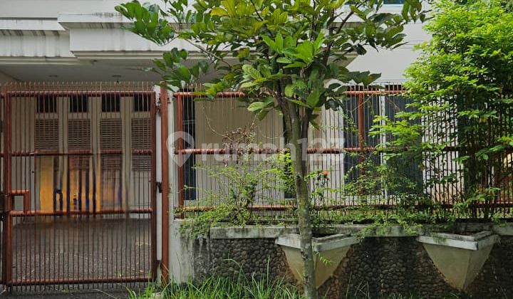 2-Story House in Modernland Kelapa Indah Tangerang 2