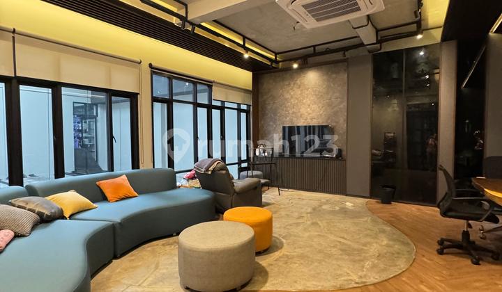 For Sale: Office and Business Space Ex Garment in North Petukangan, South Jakarta