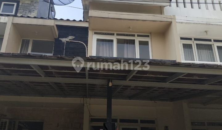 Rumah Park Residence Jalan Taman Surya 5 , Kalideres , Jakarta Barat 