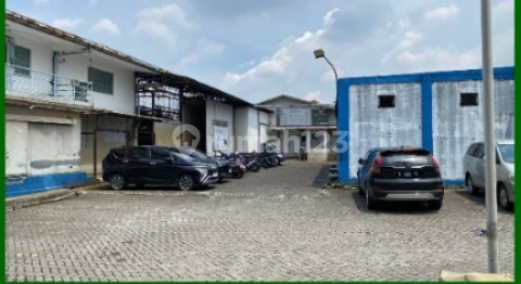 Gudang Ex Rumah Pemotongan Hewan di Jalan Taman Cisadane Raya, Cibodas, Tangerang
