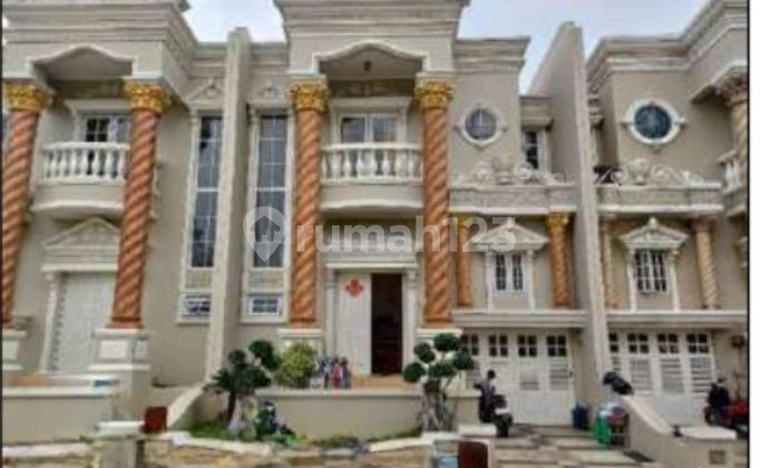 Cheap Sale House in Angel Residence Housing Complex, West Jakarta 2