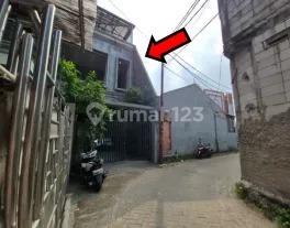 Rumah Jalan H. Umar Bidong, Cipondoh, Tangerang