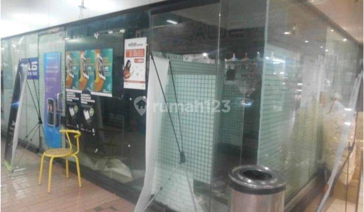 Kios Jembatan Merah Plaza Jl.Rajawali – Surabaya 1