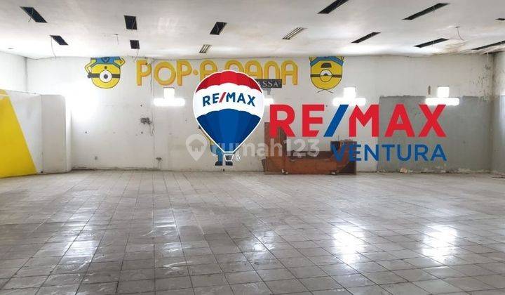 Ruko gandeng Jalan Cihampelas Coblong Bandung , Bandung 8