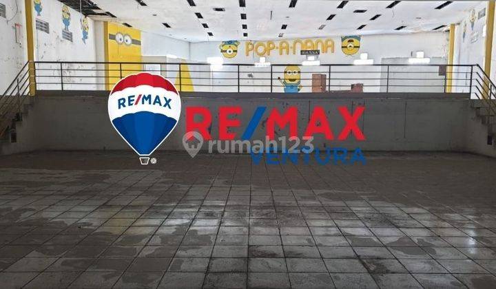 Ruko gandeng Jalan Cihampelas Coblong Bandung , Bandung 9