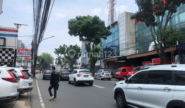 Showroom Jalan Radio Dalam Raya , Gandaria Utara Kebayoran Baru , Jakarta Selatan  1