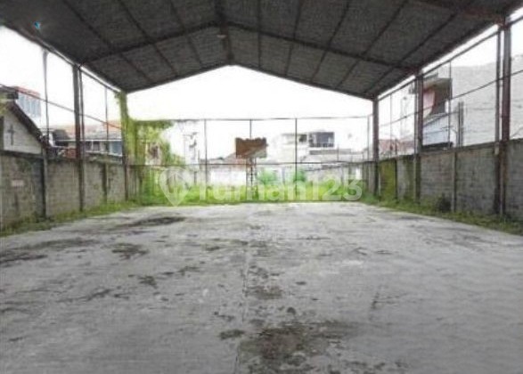 Gudang Dan Tanah Kosong di Jalan Dukuh Pakis, Surabaya 1